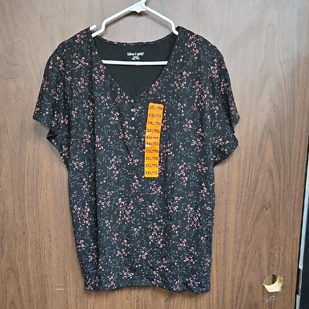 Bleu Gray Size XXL Black Floral V-Neck T-Shirt